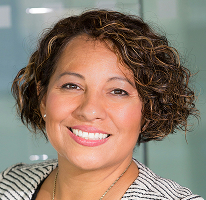 Claire Ashford, responsable de la conformité en réglementation financière, portrait